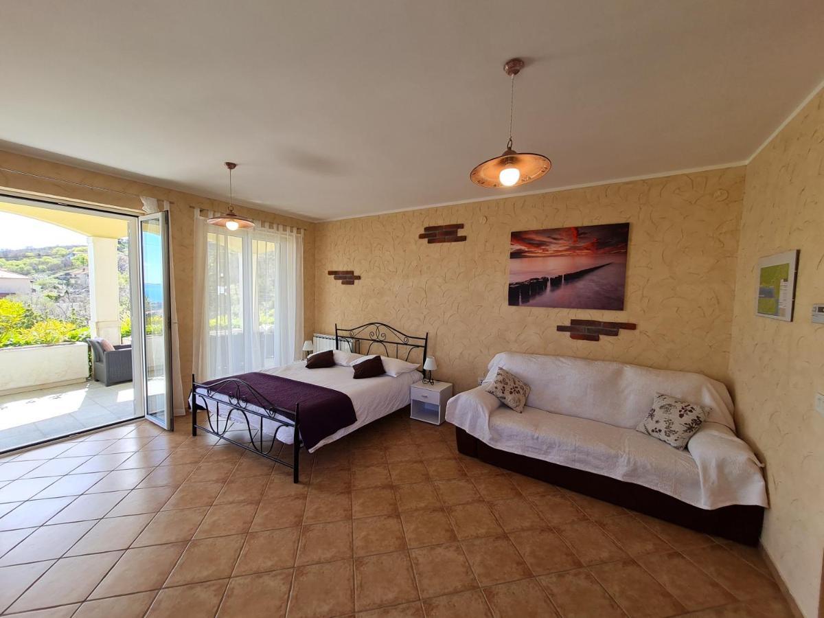 Apartman En Moscenicka Draga Bagian luar foto