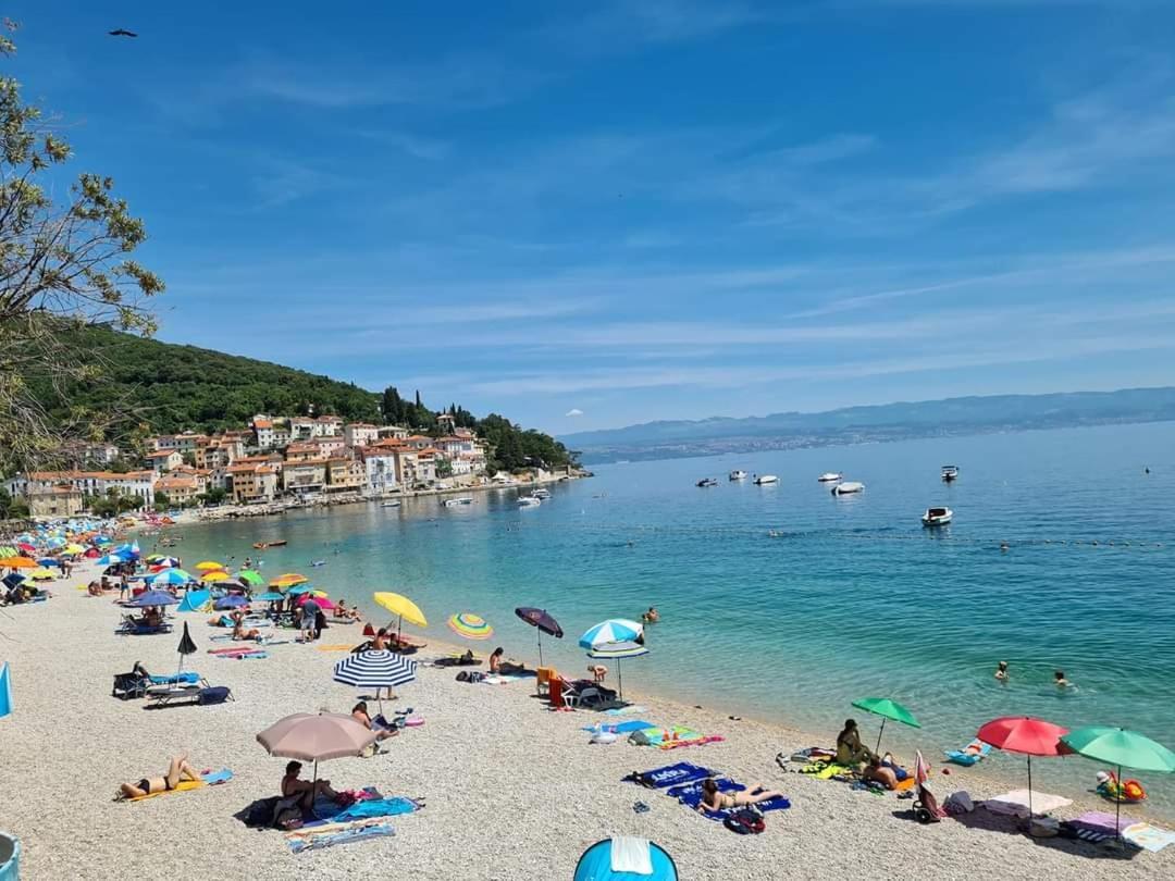Apartman En Moscenicka Draga Bagian luar foto