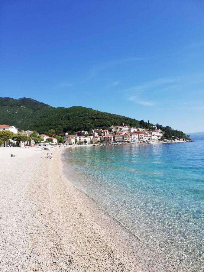 Apartman En Moscenicka Draga Bagian luar foto