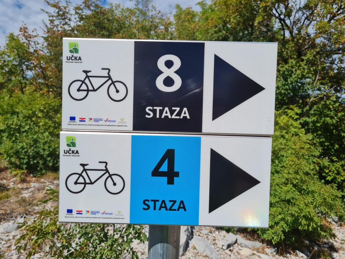 Apartman En Moscenicka Draga Bagian luar foto