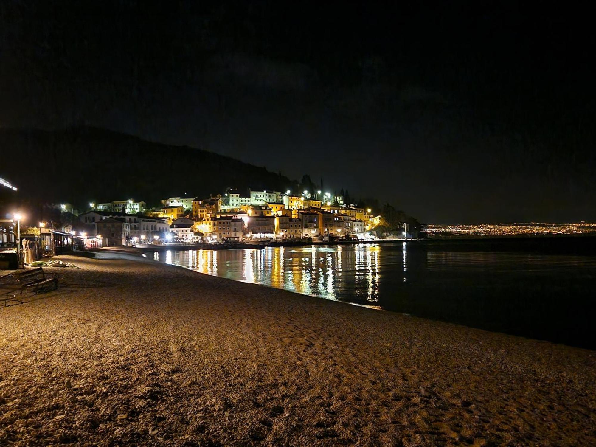 Apartman En Moscenicka Draga Bagian luar foto