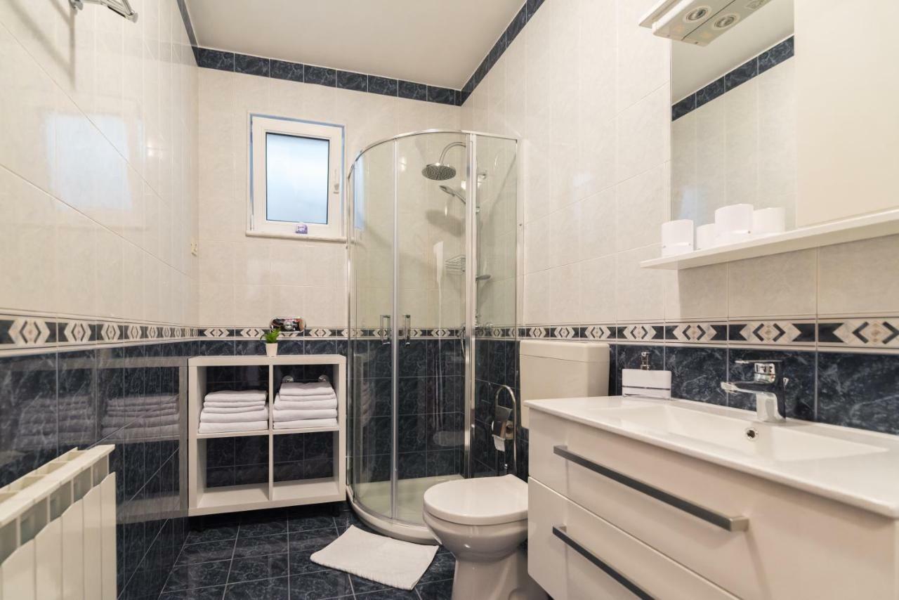 Apartman En Moscenicka Draga Bagian luar foto