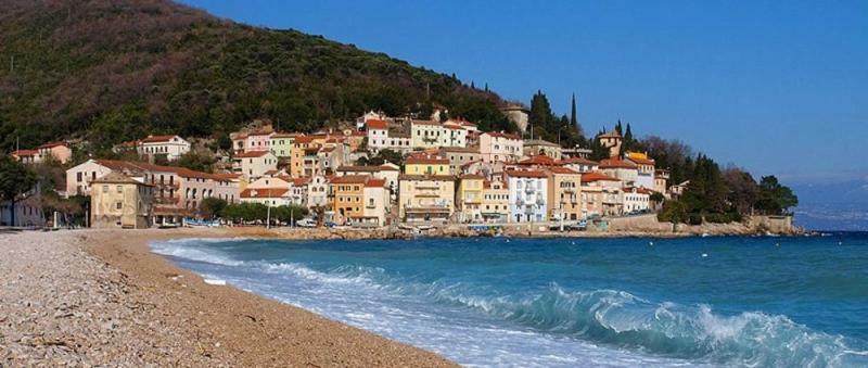 Apartman En Moscenicka Draga Bagian luar foto